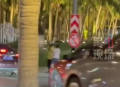 海口一交警疑处理交通事故时被一男子殴打，交警随后报警，警方回应：打人男子已被控制